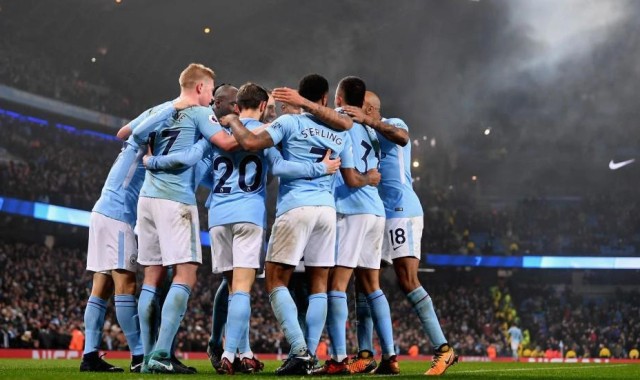 京多安离队后，曼城百分赛季阵容只剩下福登、斯通斯、B席3人